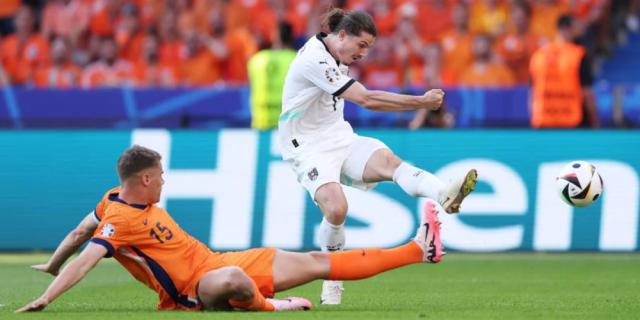 HuaTiHui-【欧洲杯】奥地利3比2荷兰头名出线，荷兰落至第三