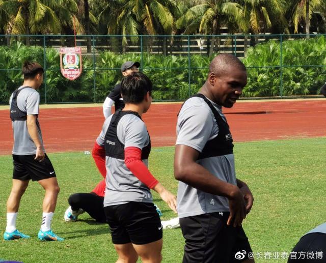 1650961505295031349.jpg 001NHf0xly1h1n53noh8jj61130u048w02.jpg