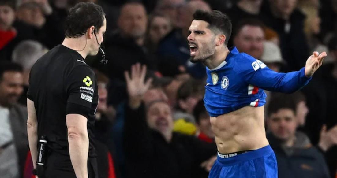 HuaTiHui-本赛季切尔西被红牌罚下9人，差2人就可以组成一套首发阵容